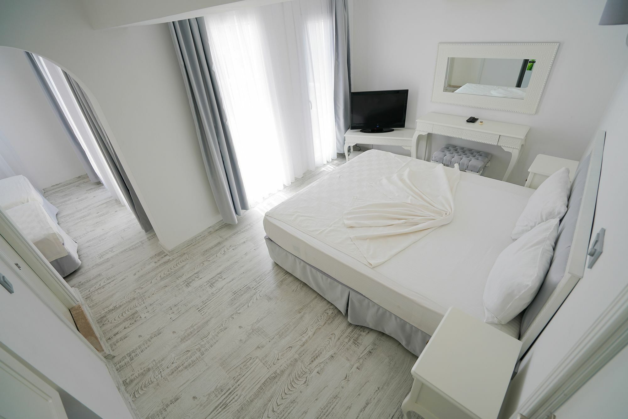 Art Suites Hotel Яликовак Экстерьер фото